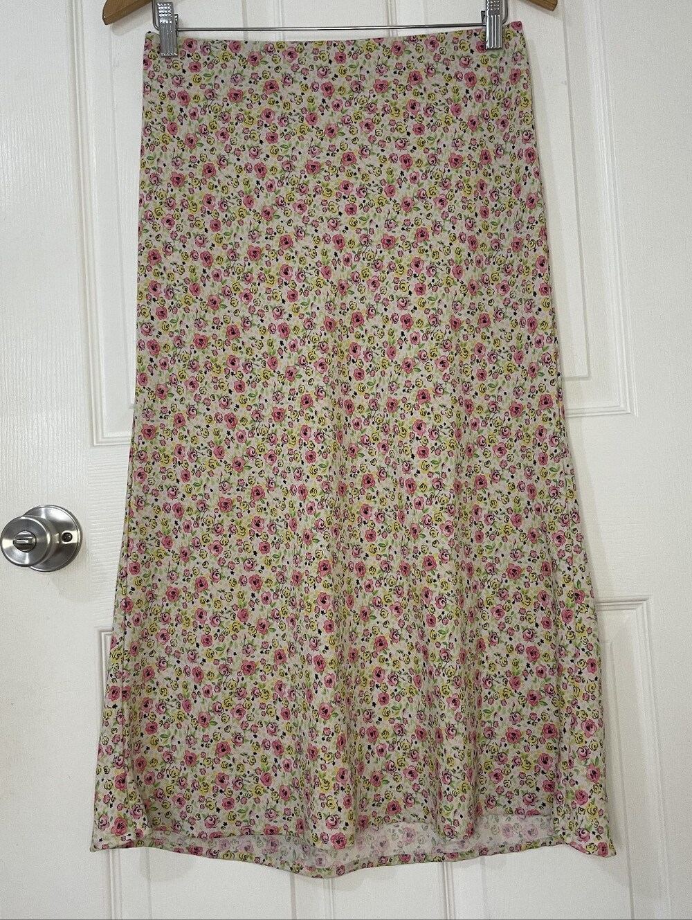 Anthropologie Maison D' Amelie Cream Midi Skirt with Pink Floral Print Size 8